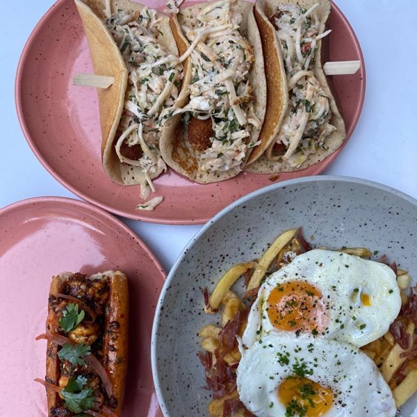 Το Frater & Soror έρχεται στο σπίτι σου