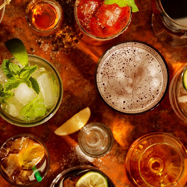 Τα πιο δημοφιλή cocktails του 2020 και πώς θα τα φτιάξεις