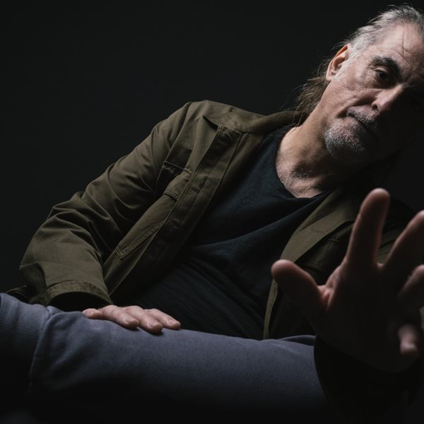 Στον Φίλιππο Πλιάτσικα αρκούν τα τραγούδια