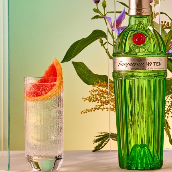 305 μπαρ σε όλη την Ελλάδα σε περιμένουν για aperitivo