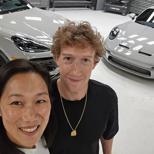 Ο Mark Zuckerberg έκανε μια περίεργη μετατροπή σε Porsche Cayenne για χάρη της γυναίκας του (video)