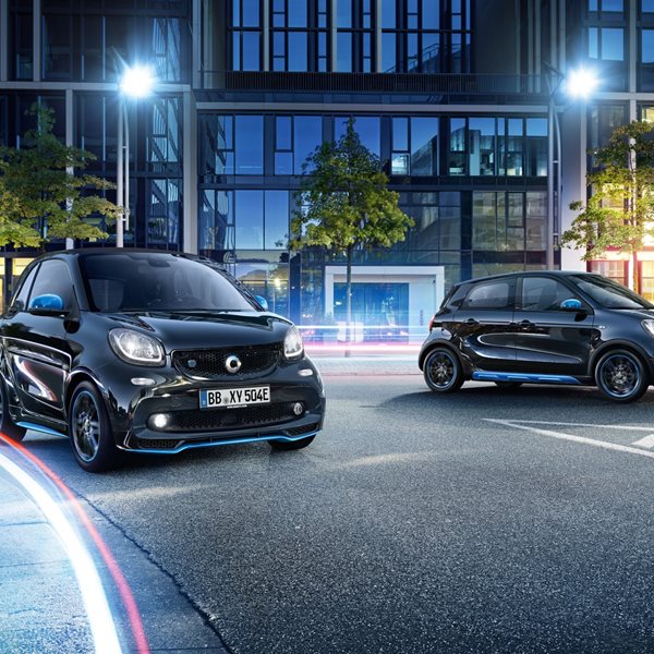 Τα μικρομέγαλα αυτοκίνητα της πόλης