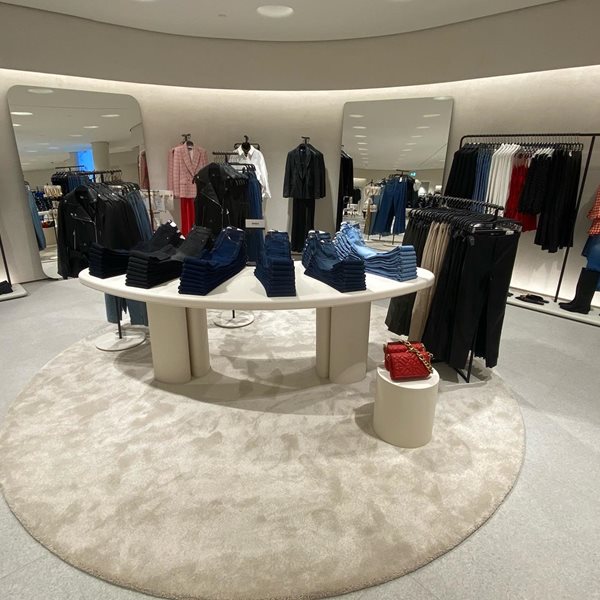Tο νέο παγκόσμιο concept store των Zara στο Golden Hall