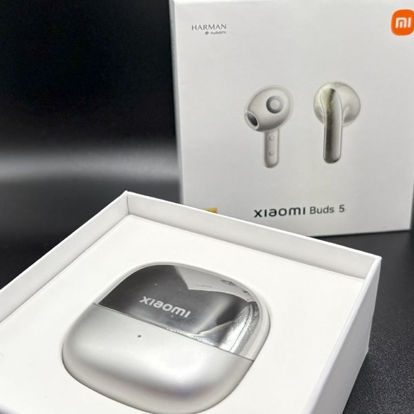 Τα ακουστικά Xiaomi Buds 5 προσφέρουν χωρικό ήχο, με κάποιους όμως περιορισμούς [Tech Review]