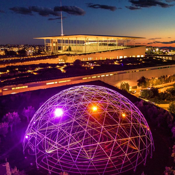 O Χριστουγεννιάτικος Κόσμος του ΚΠΙΣΝ είναι πιο φωτεινός από ποτέ