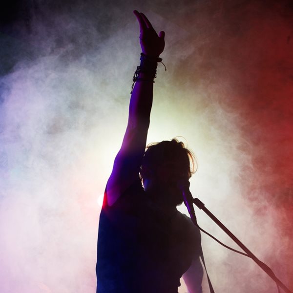 Αυτός είναι ο κορυφαίος ροκ τραγουδιστής, σύμφωνα με τους ειδικούς