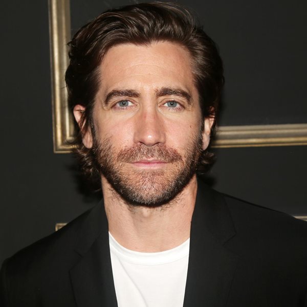 Πώς θα ντύνεσαι απλά και κομψά σαν τον Jake Gyllenhaal