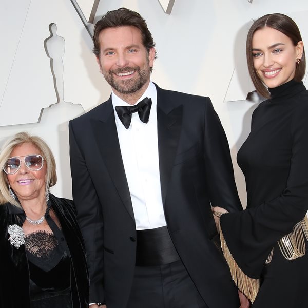 Η μαμά Cooper τρολάρει τον Bradley στο καλύτερο βίντεο που θα δεις σήμερα