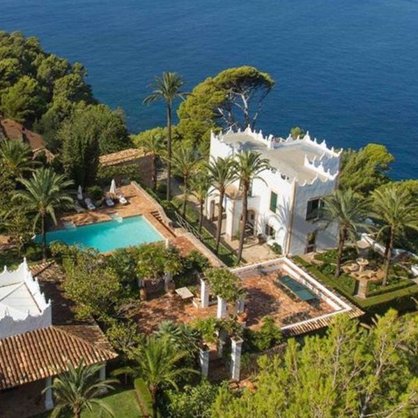 Ο Michael Douglas πουλά την έπαυλή του στη Μαγιόρκα