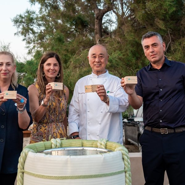 Και εγένετο Matsuhisa Paros με παραδοσιακό Sake Ceremony