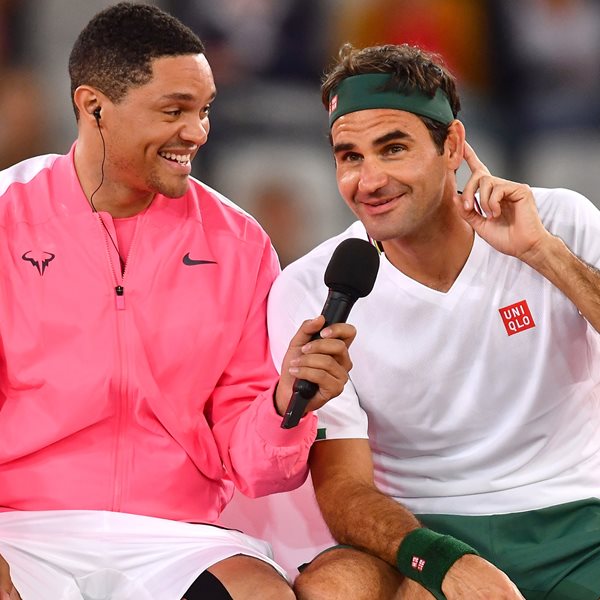 O Roger Federer και ο γύρος της Ελβετίας με τον Trevor Noah