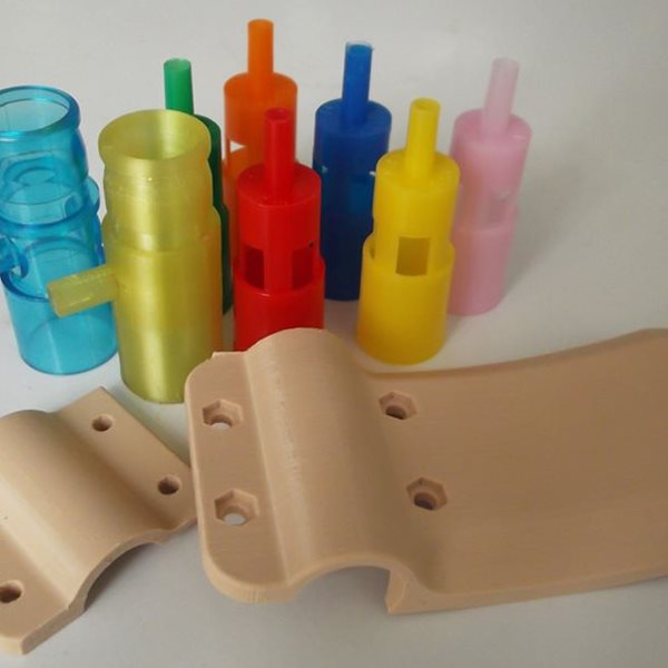 Ελληνες ερευνητές δημιουργούν μάσκες με 3D εκτυπωτές