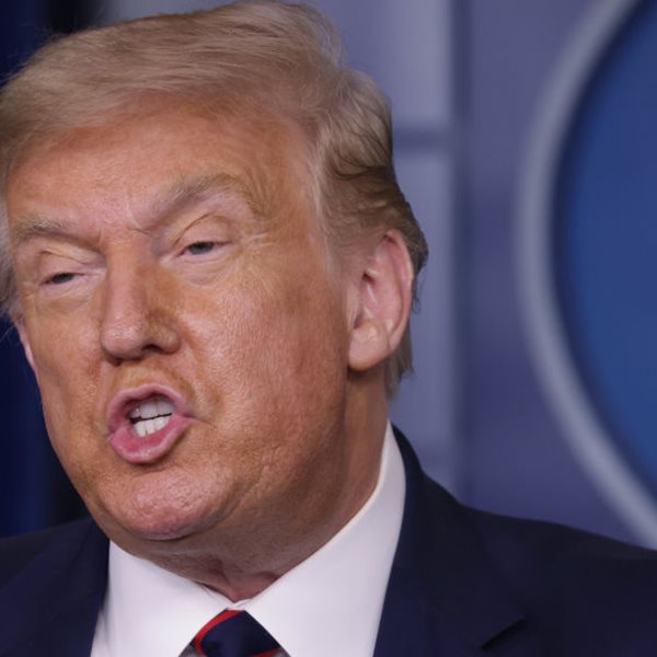 Το ορθογραφικό λάθος του Donald Trump που έγινε viral