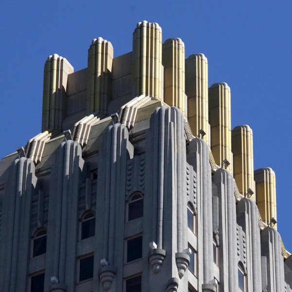 Η αυτοκρατορία του Donald Trump νοσεί λόγω πανδημίας