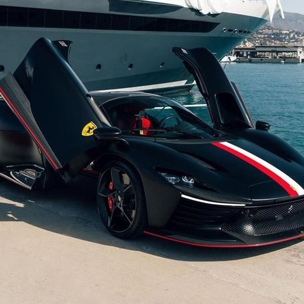 Δείτε την εντυπωσιακή Ferrari Daytona SP3 του Leclerc (video)