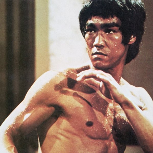 Κι αν ο Bruce Lee πέθανε από υπερκατανάλωση νερού;