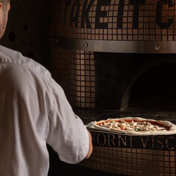 The Eatalians: Νόστιμη βόλτα στην Ηλιούπολη με τους Mario & Luigi