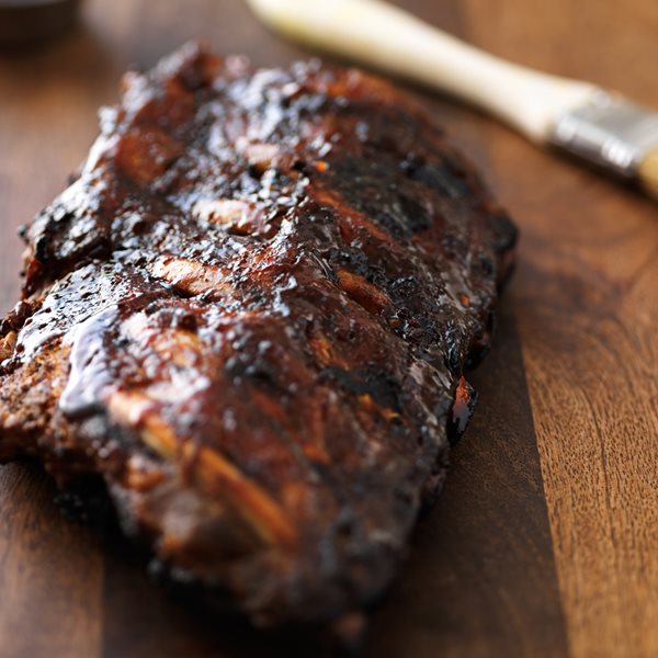 Dream job: Ζητείται άτομο για να ταξιδεύει και να τρώει BBQ