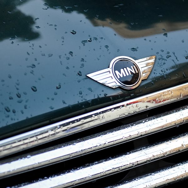 Το Mini Cooper Type 10 είναι ίσως το καλύτερο restomod που υπάρχει