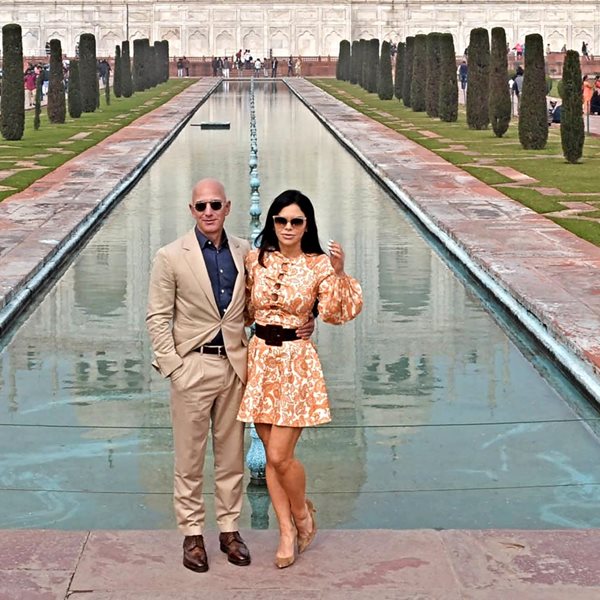 Ο προκλητικός πλούτος του Jeff Bezos