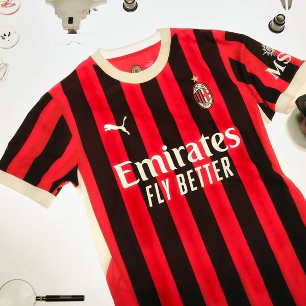 Η νέα εμφάνιση της Μίλαν έχει κάτι από τα παλιά