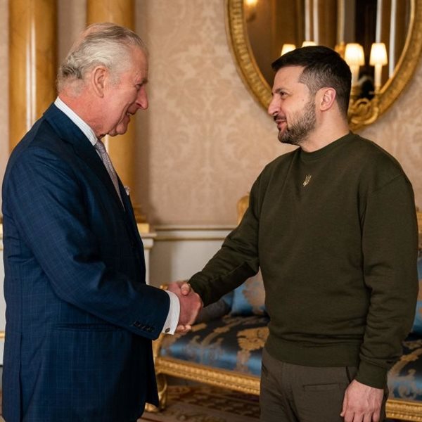Κάρολος και Zelensky τα είπαν σε θερμό κλίμα στην Αγγλία