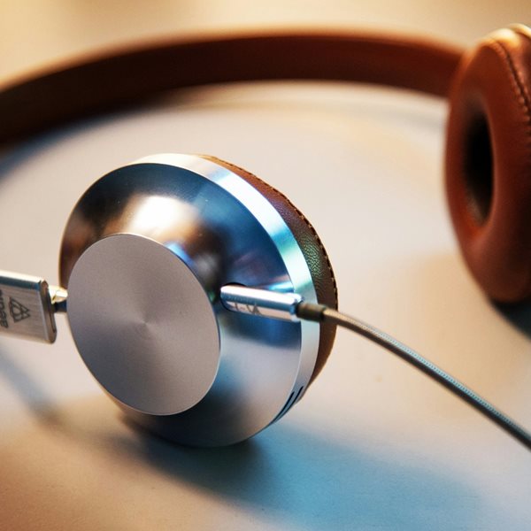 Τα 5 καλύτερα σετ ακουστικών κεφαλής που θα βρεις στην Ελλάδα