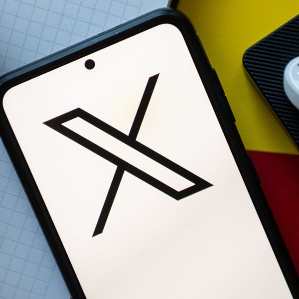 Το Χ παραπαίει μετά την εξαγορά από τον Elon Musk