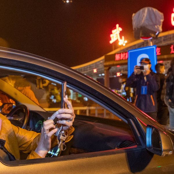 Η Γουχάν αναπνέει ξανά μετά από 2,5 μήνες