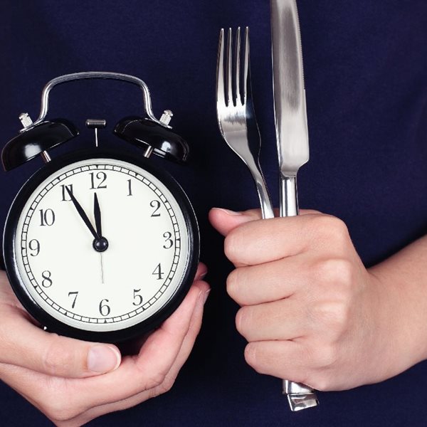 Αυτή είναι η καλύτερη ώρα για δείπνο σύμφωνα με τους ειδικούς