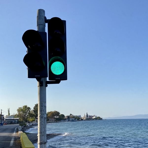 Πού βρίσκεται το πιο αργό φανάρι στην Ελλάδα που κρατάει 7 λεπτά