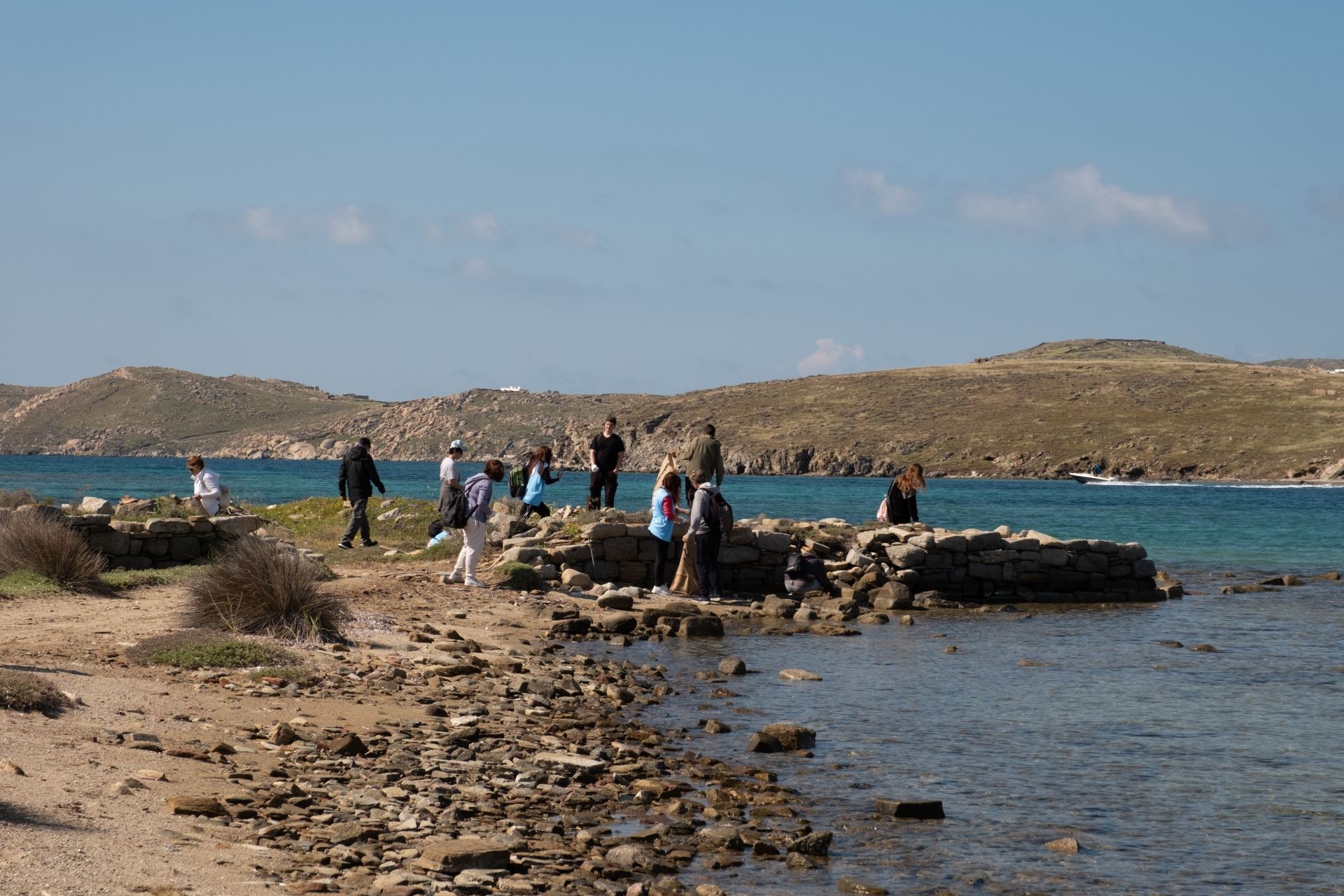 Η Nautica στο πλευρό της All For Blue-Καθαρισμός στη Δήλο στο πλαίσιο της πρωτοβουλίας "Keep Mykonos Bue"