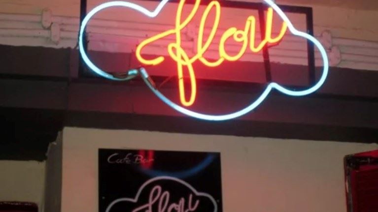 Φλου, τίτλοι τέλους για το θρυλικό μπαρ της Θεσσαλονίκης