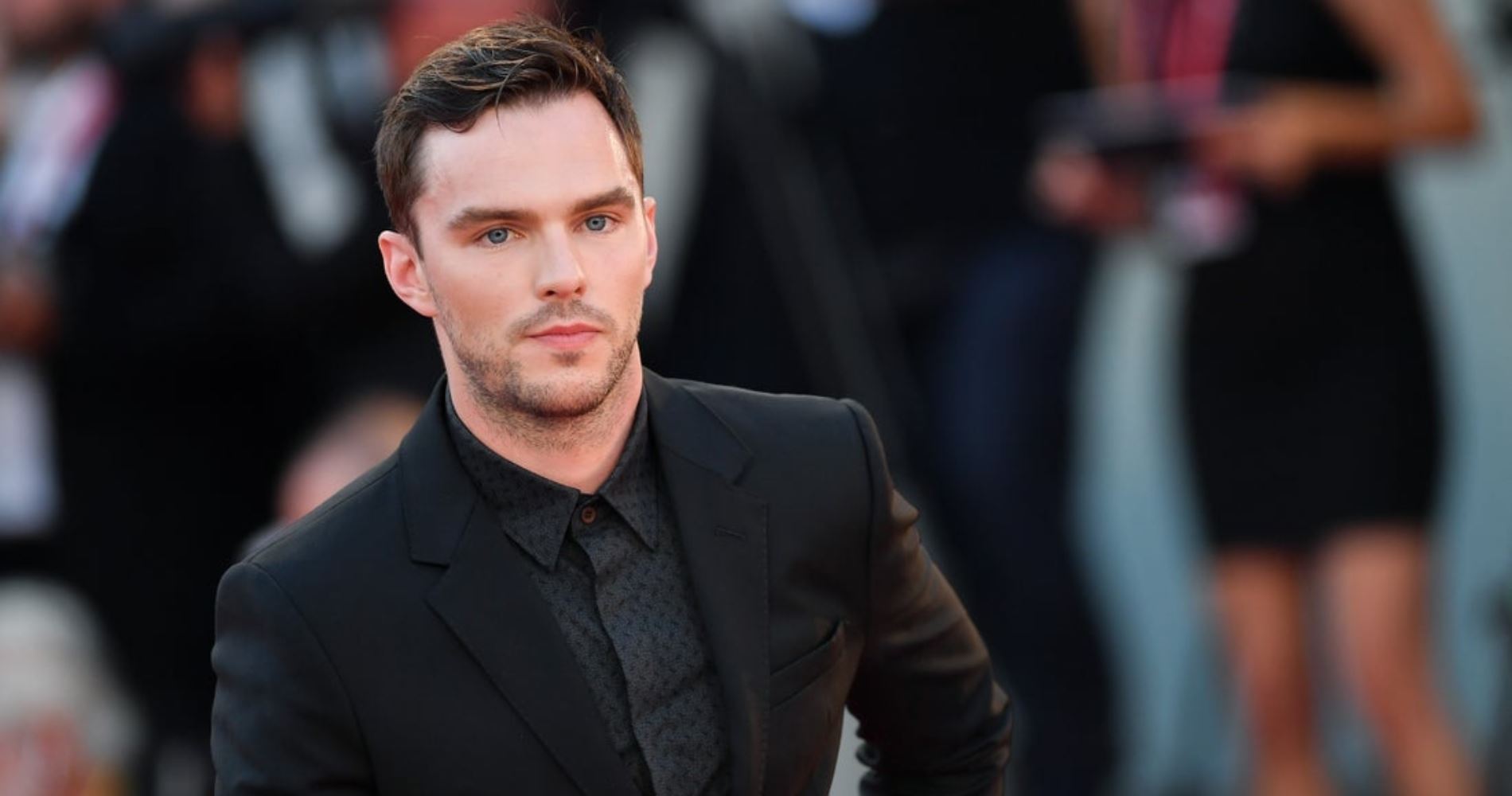 Ο Nicholas Hoult και οι κανόνες του στυλ του