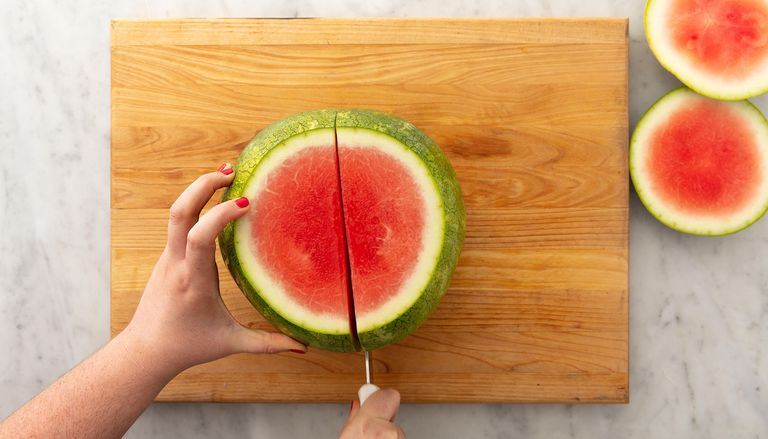 Κι όμως, πρέπει οπωσδήποτε να βάζεις αλάτι στο καρπούζι