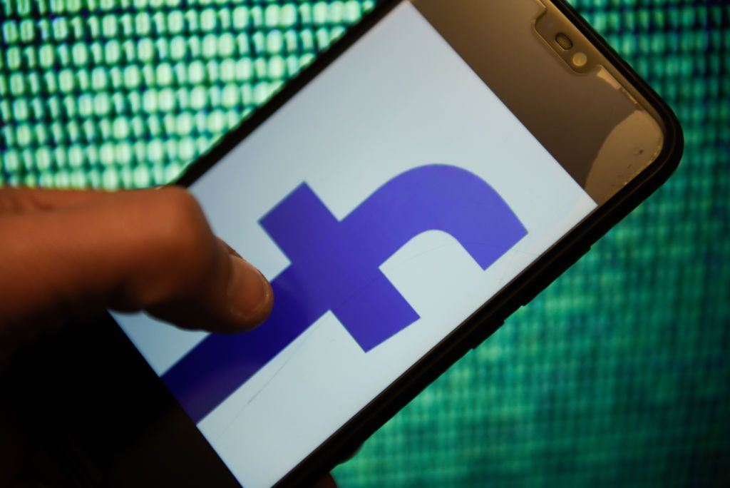 Ένα δίκτυο από δημοφιλή apps στέλνει τα προσωπικά δεδομένα μας στο Facebook