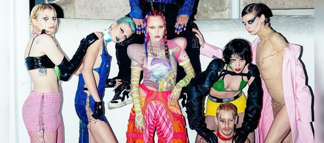 Αυτό που κάνει η Τάμτα στο Smut δε θα το δεις πουθενά αλλού