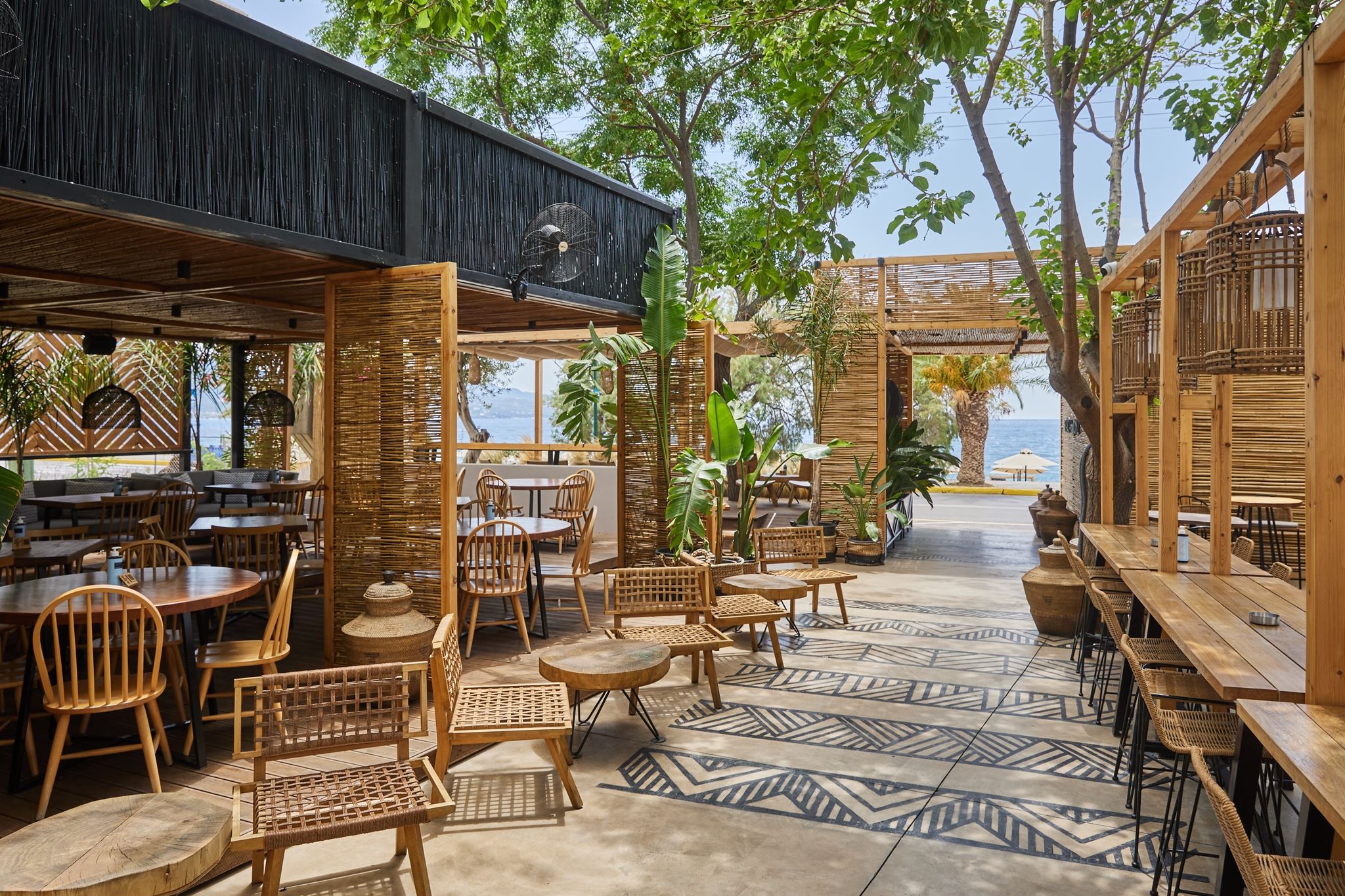 Στο Ego all-day exclusive bar είναι πάντα καλοκαίρι