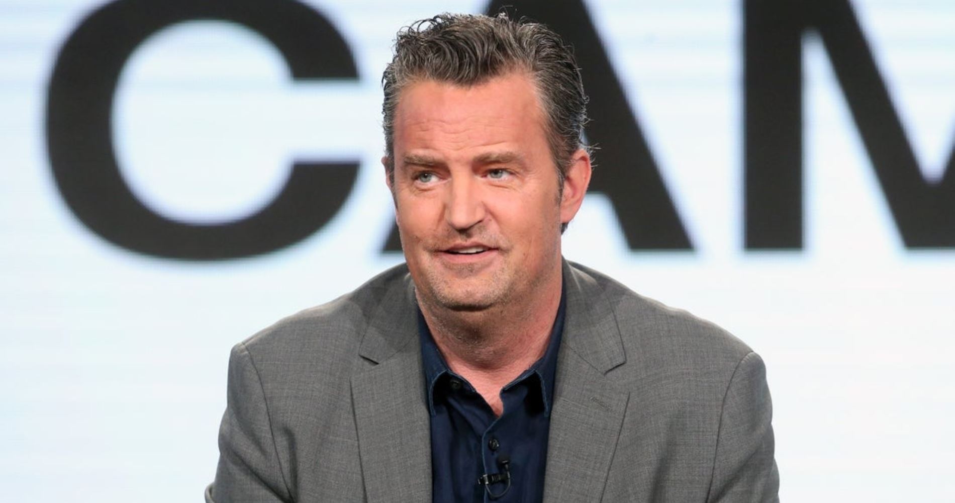 Καμία έκπληξη, το βιβλίο του Matthew Perry ξεπουλάει
