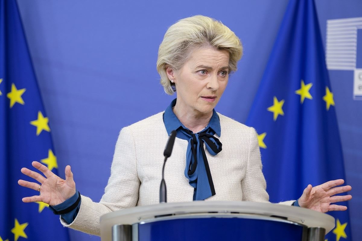Η Ursula von der Leyen διαβεβαίωσε για την ευρωπαϊκή στήριξη στην Ουκρανία