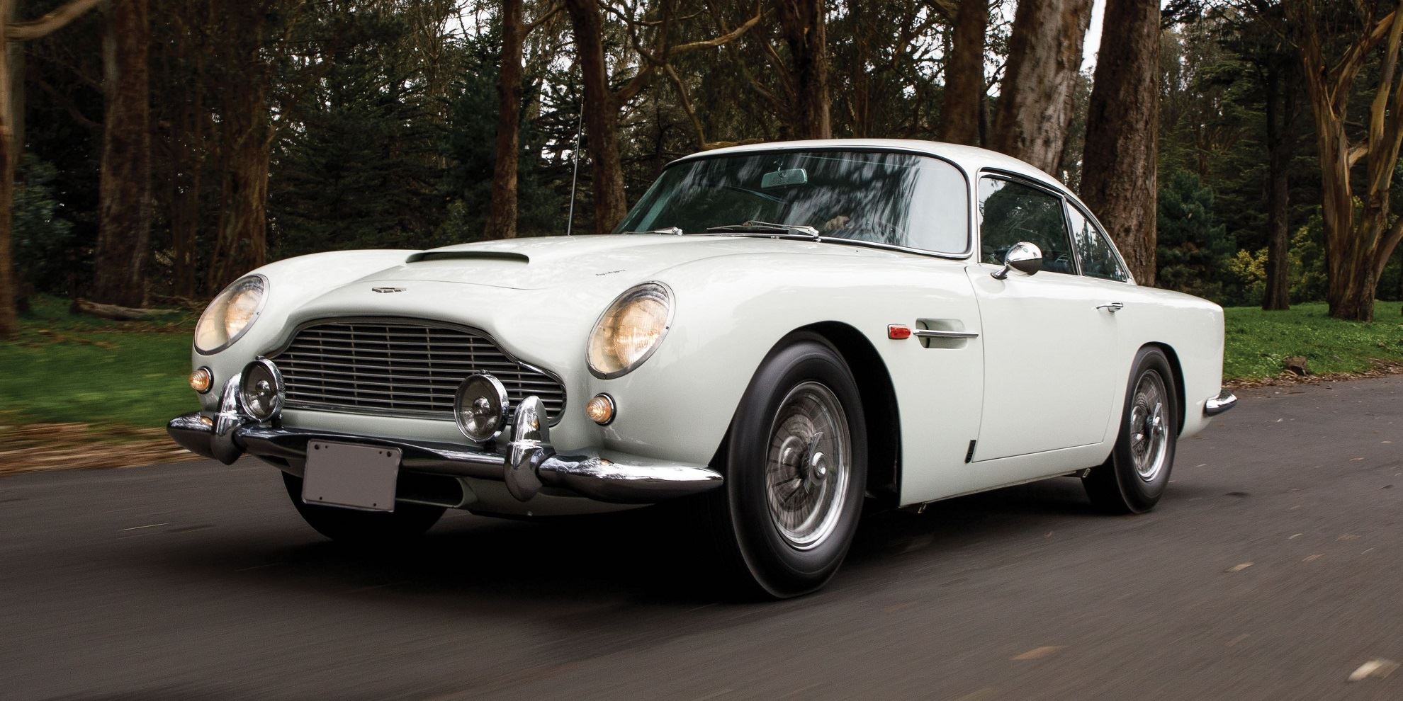 Aston Martin DB5 του '64, η σταρ της Monterey Car Week 2019