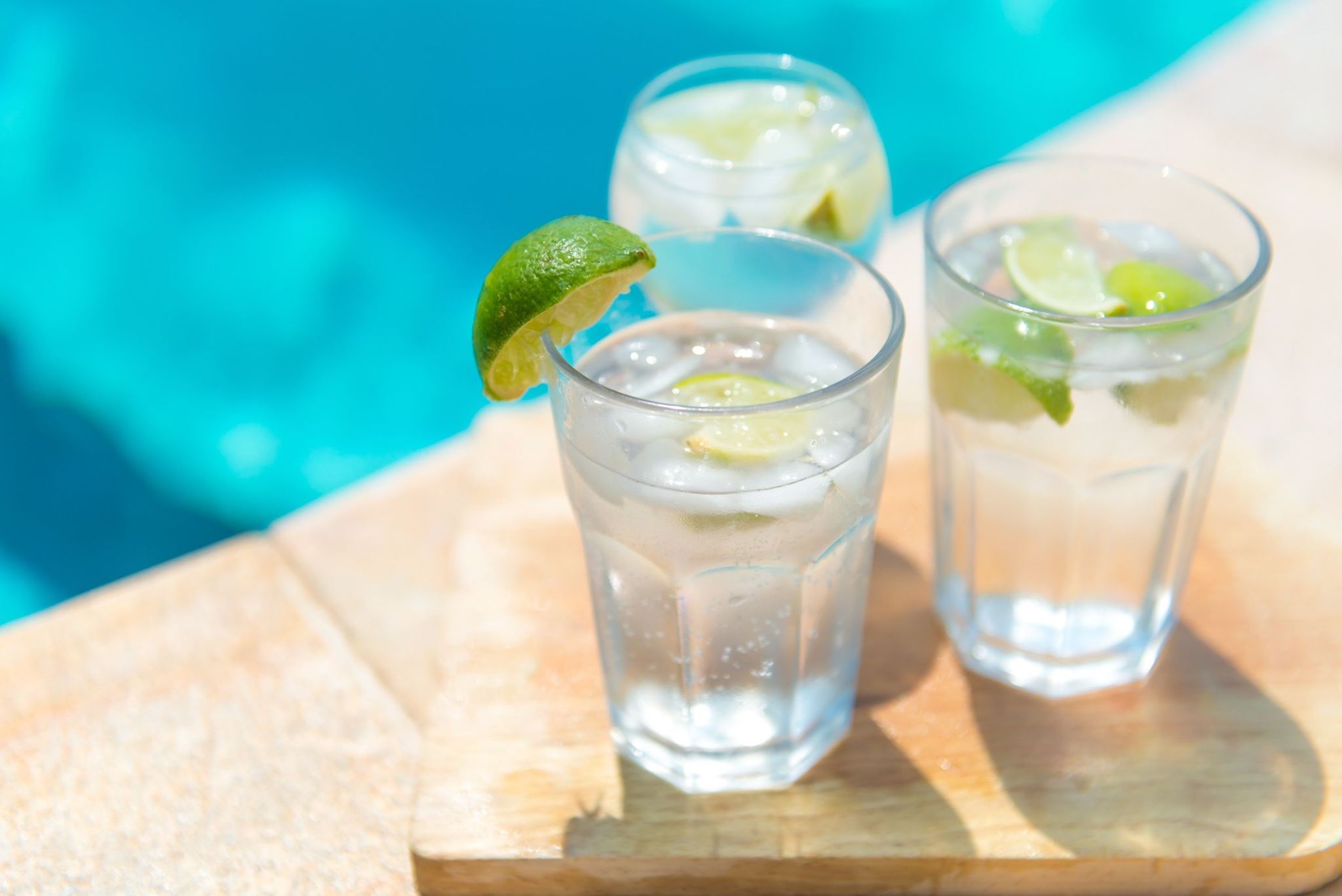 Mr. Fogg's και Bombay ψάχνουν άτομο να γυρίσει τον κόσμο δοκιμάζοντας gin