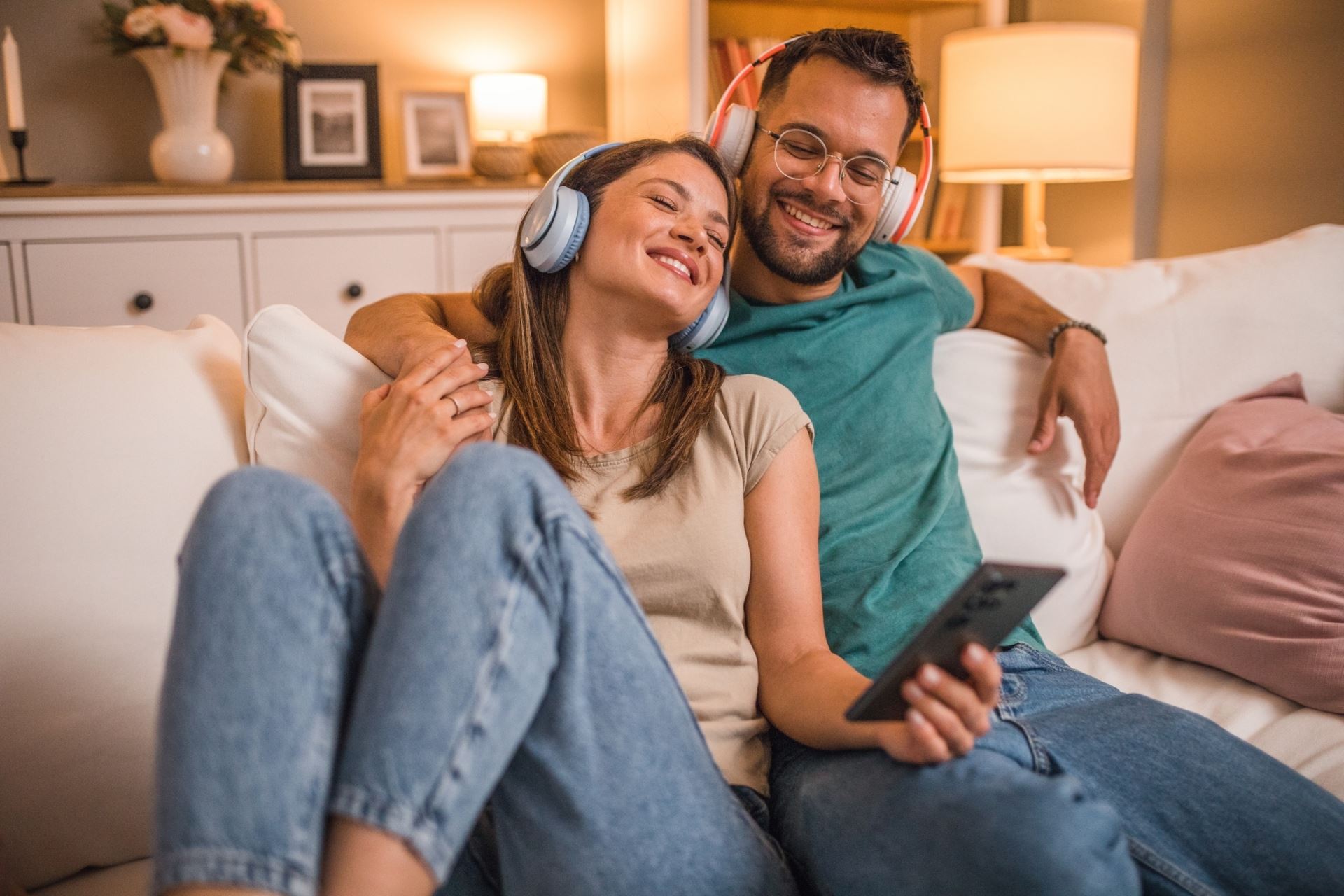 Γιατί συνδέουμε πρώην σχέσεις μας με τραγούδια