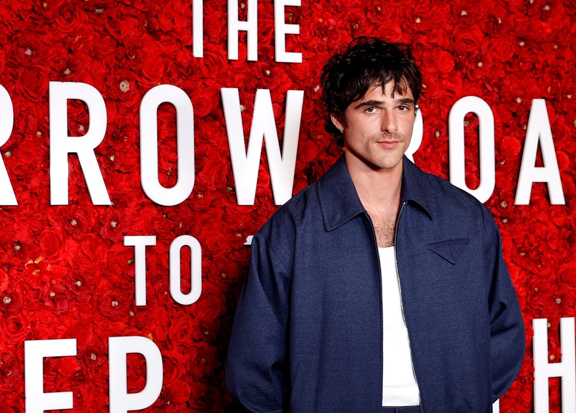 Πώς να είσαι πιο γοητευτικός στα 25 (χωρίς να περιμένεις να γίνεις 40)