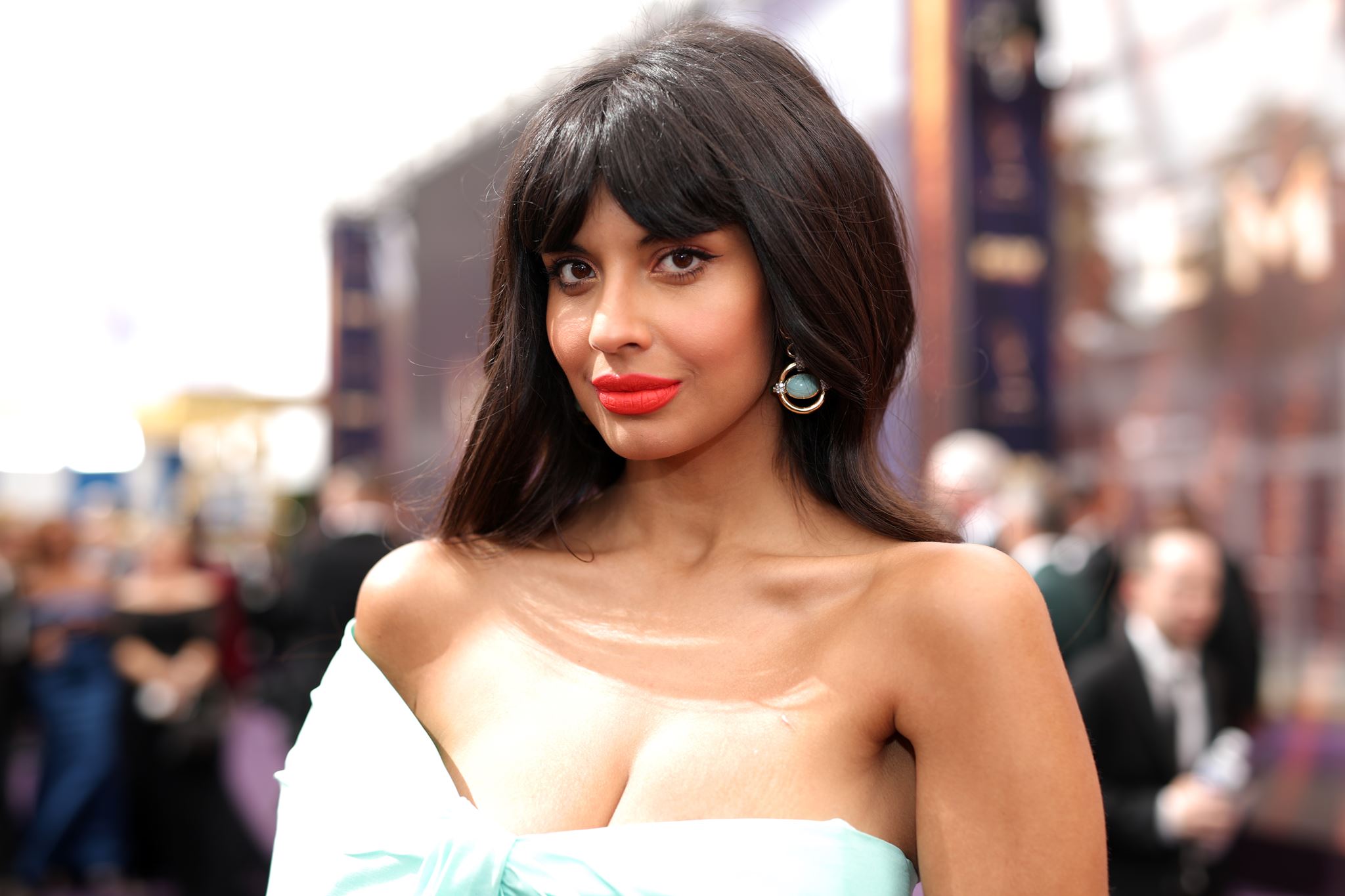 Η Jameela Jamil δεν φοβάται να μιλήσει για το Black Lives Matter