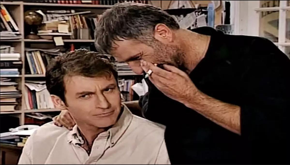 Η ιστορία πίσω από το viral 'Βρε Αία, βρε Αία' της σειράς Δύο Ξένοι