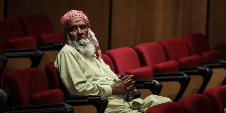 Ο πατέρας του δολοφονημένου από την Χρυσή Αυγή Σαχζάτ Λουκμάν