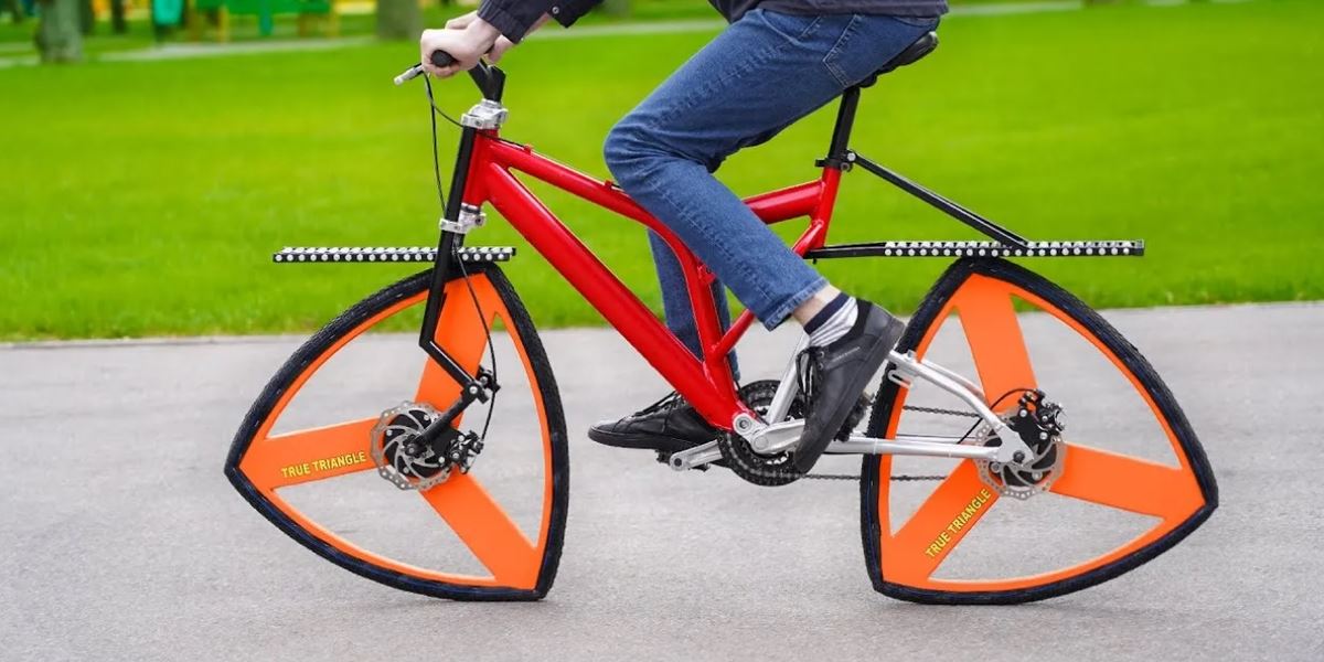 To ποδήλατο που τριγώνισε τις στρογγυλές ρόδες