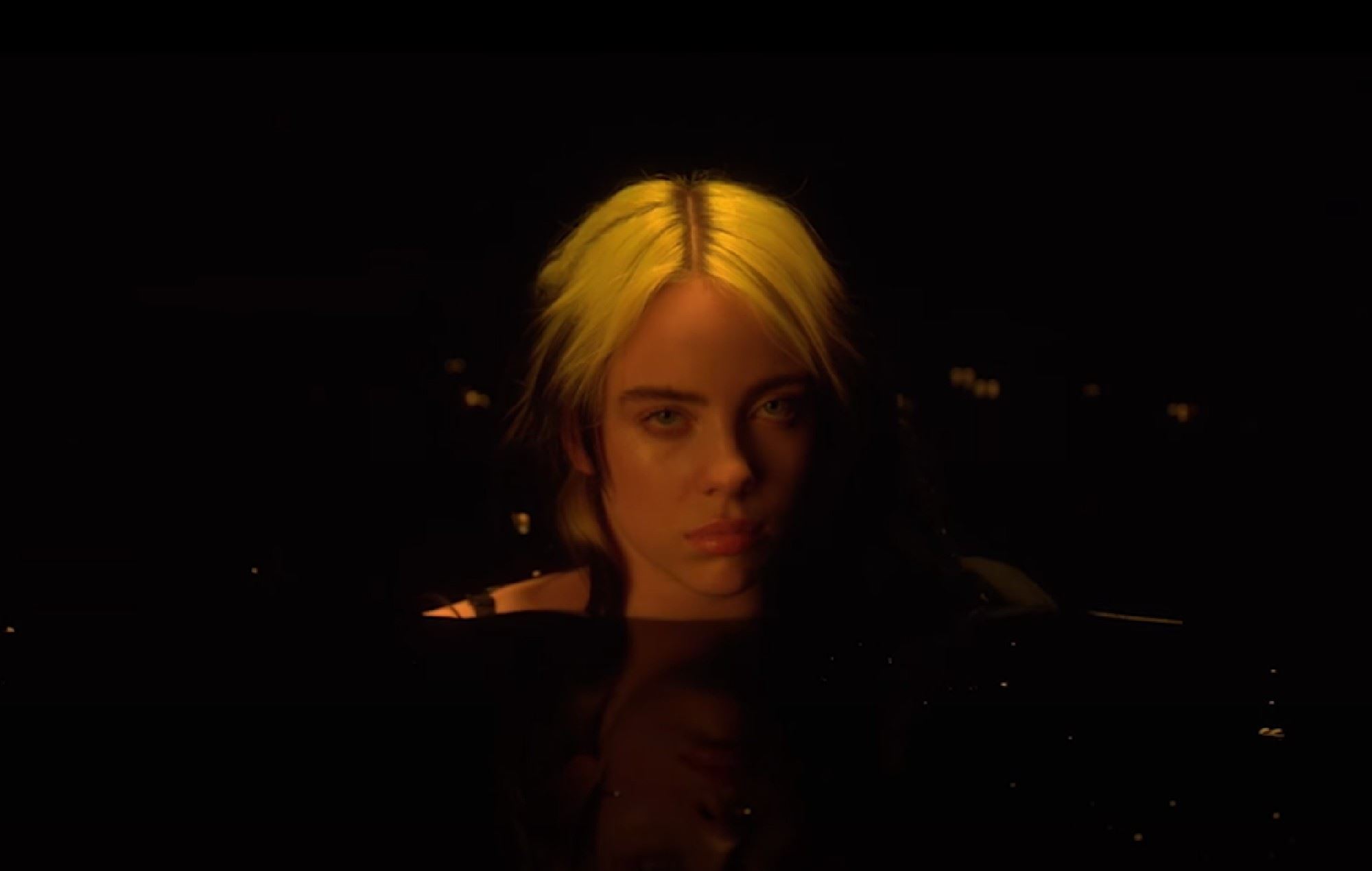 Η μικρού μήκους ταινία της Billie Eilish για το body shaming