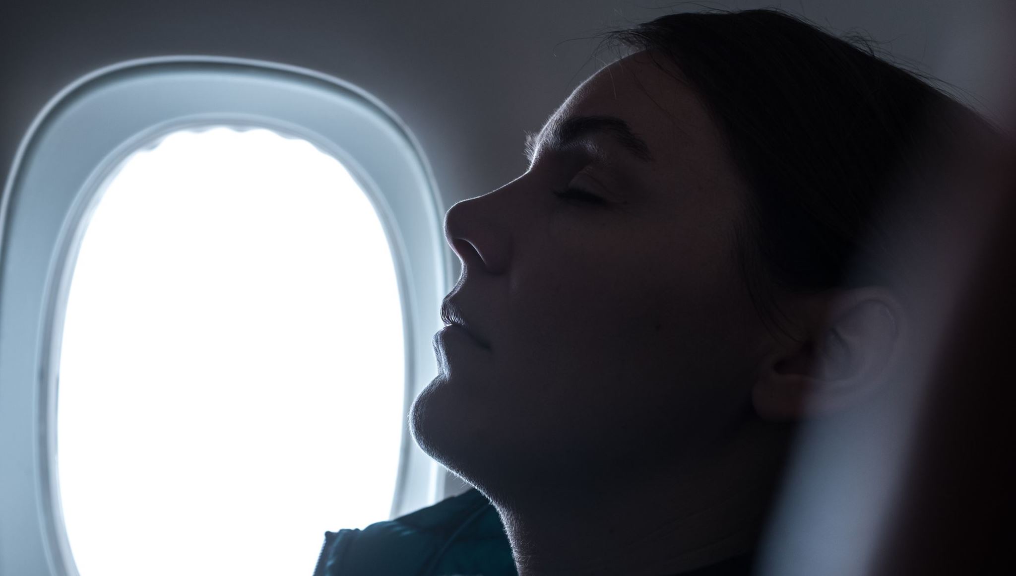 Αυτή είναι η καλύτερη θέση για να κοιμηθείς στο αεροπλάνο